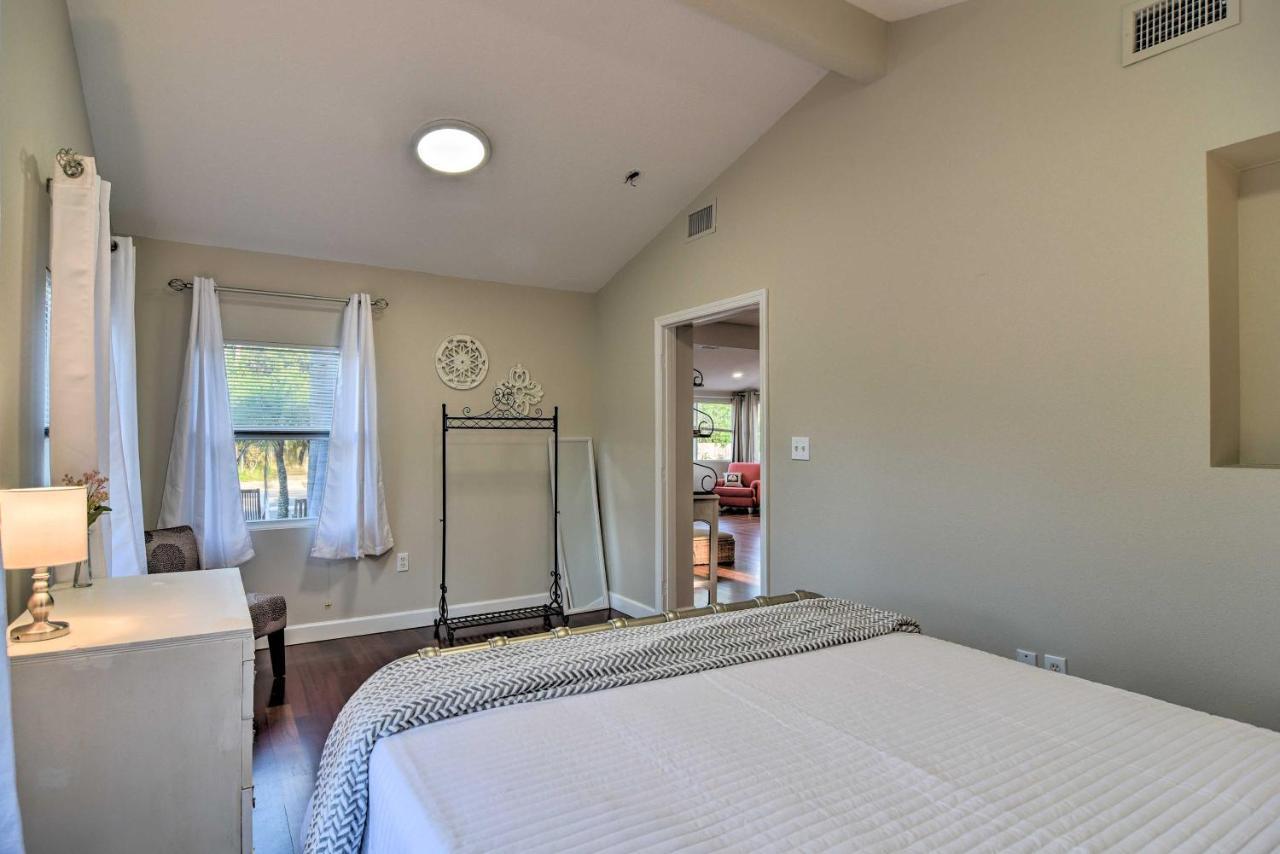 Vibrant Dunedin Getaway With Furnished Patio! Βίλα Εξωτερικό φωτογραφία